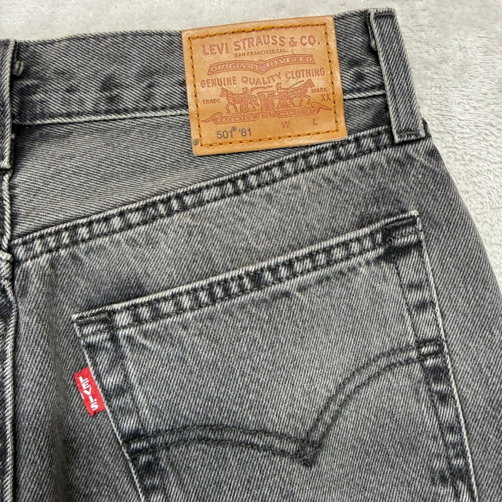 Levi's 501 81 Jeans Men 27x31 Gray Button Fly Straight Premium Wash Denim Preppy - Picture 10 of 13